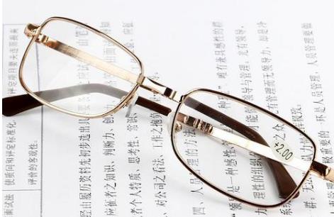 老花鏡有度數嗎?