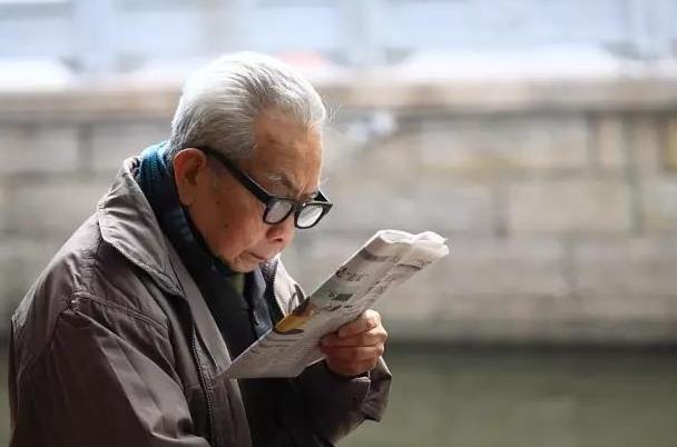 老花鏡有度數嗎?