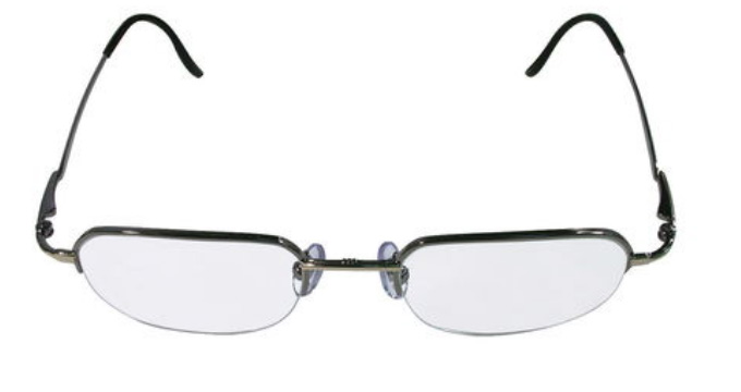 美麗島多焦鏡：老花眼配戴老花鏡，千萬(wàn)不要網(wǎng)購成品鏡