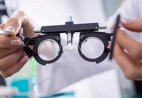 漸進(jìn)老花鏡的驗光方法 漸進(jìn)老花鏡的驗光方法