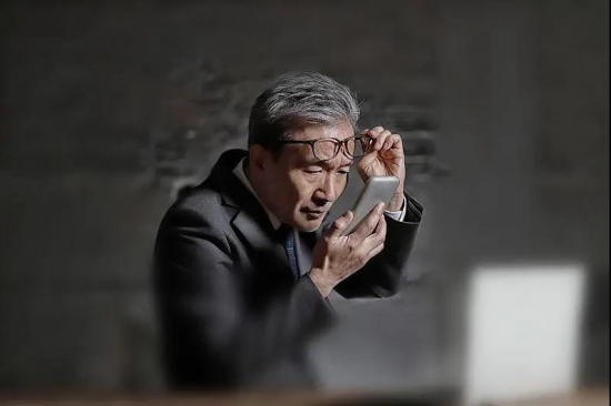 美麗島多焦鏡:十六年的堅守，只為老花眼打磨一副多焦鏡